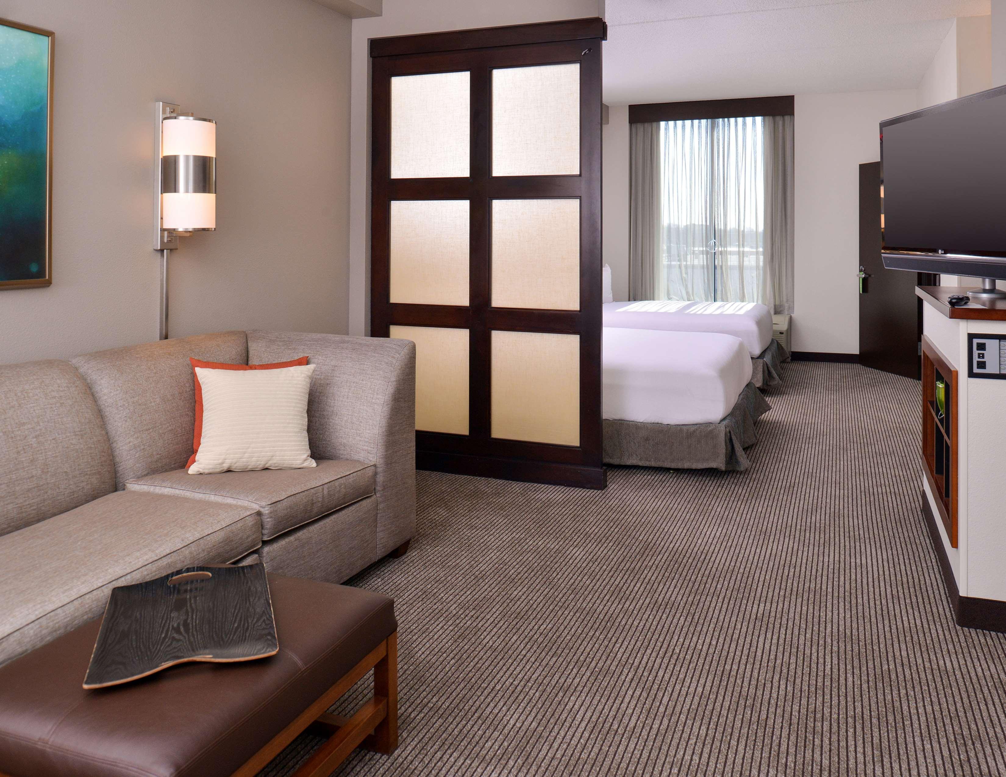 Hyatt Place Garden City Exterior photo