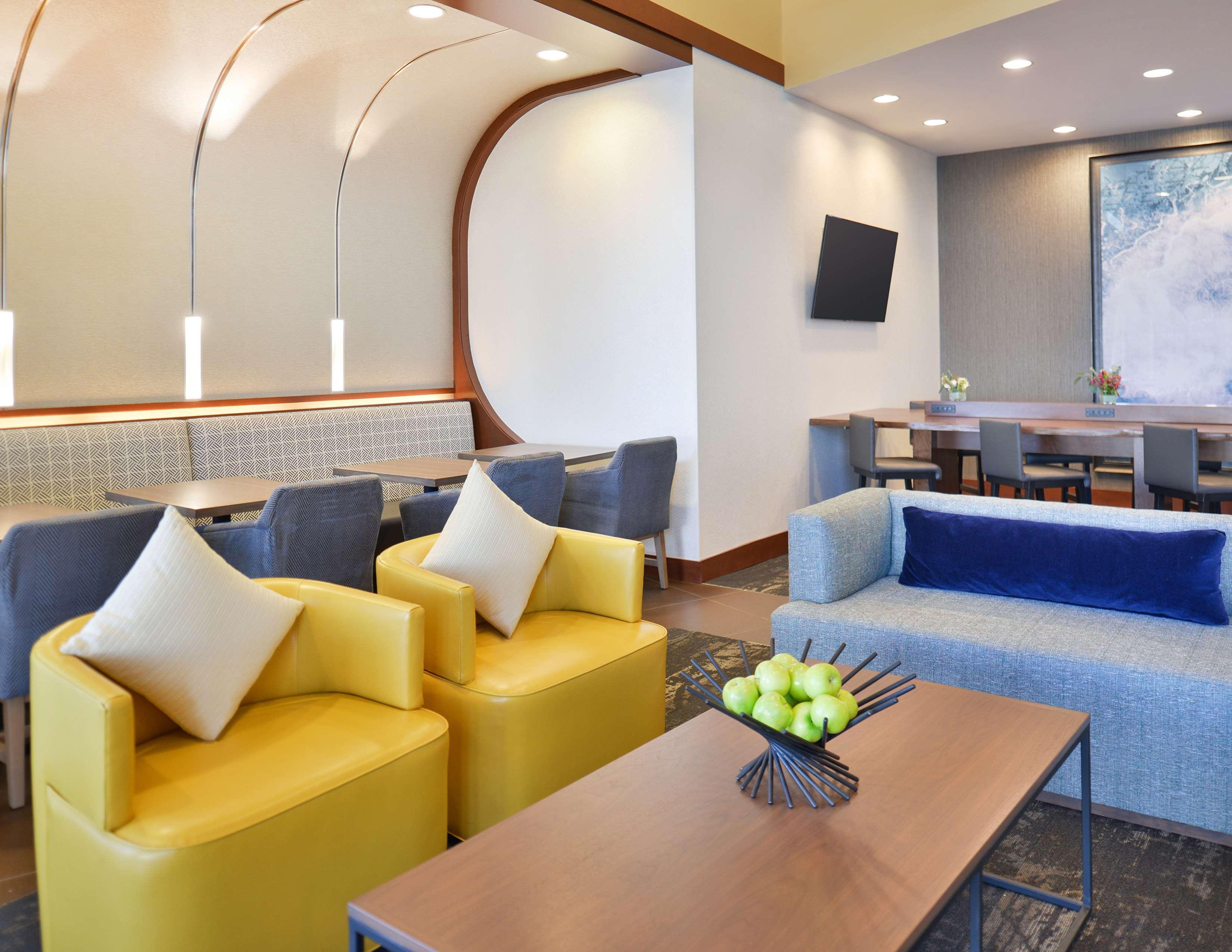 Hyatt Place Garden City Exterior photo