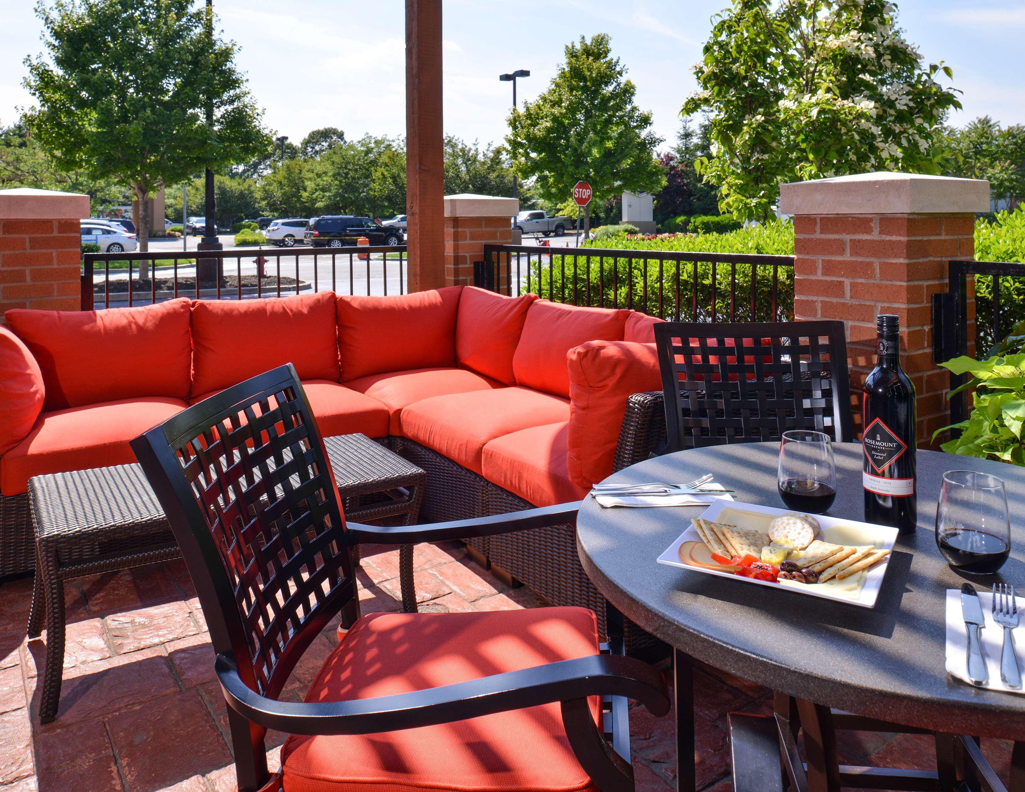 Hyatt Place Garden City Exterior photo