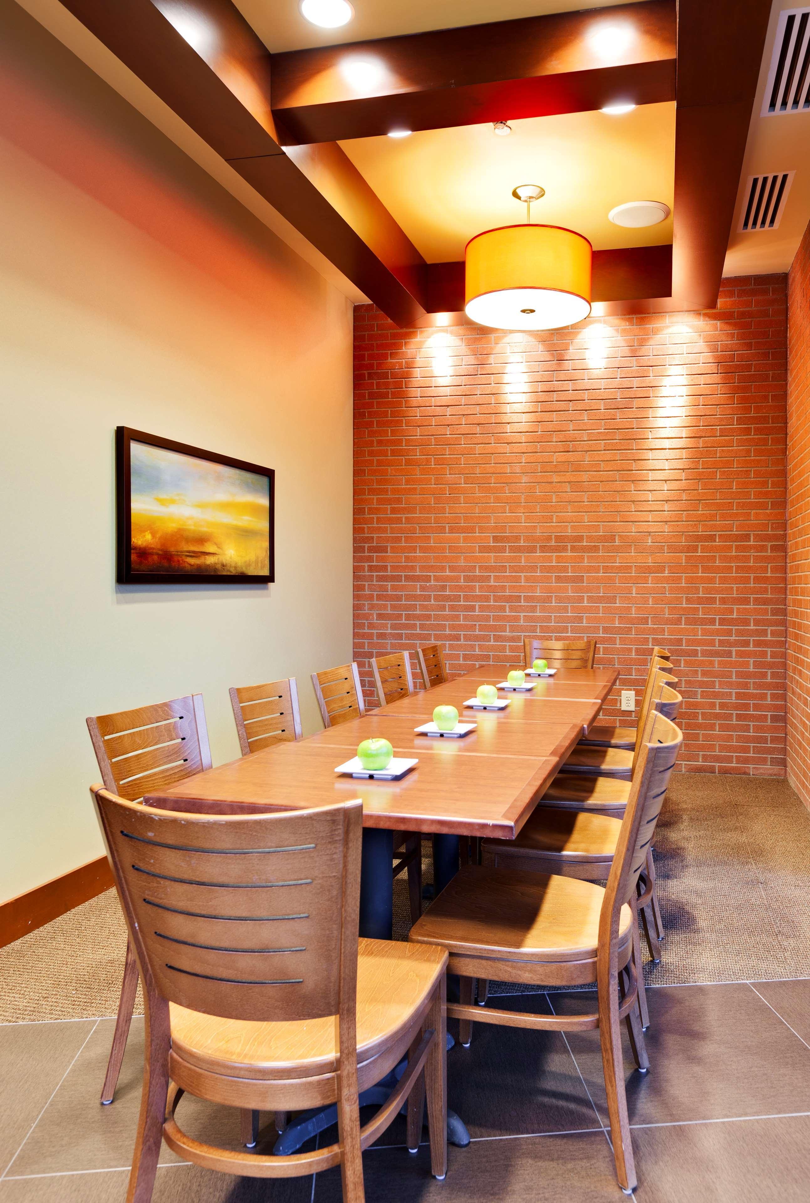 Hyatt Place Garden City Exterior photo